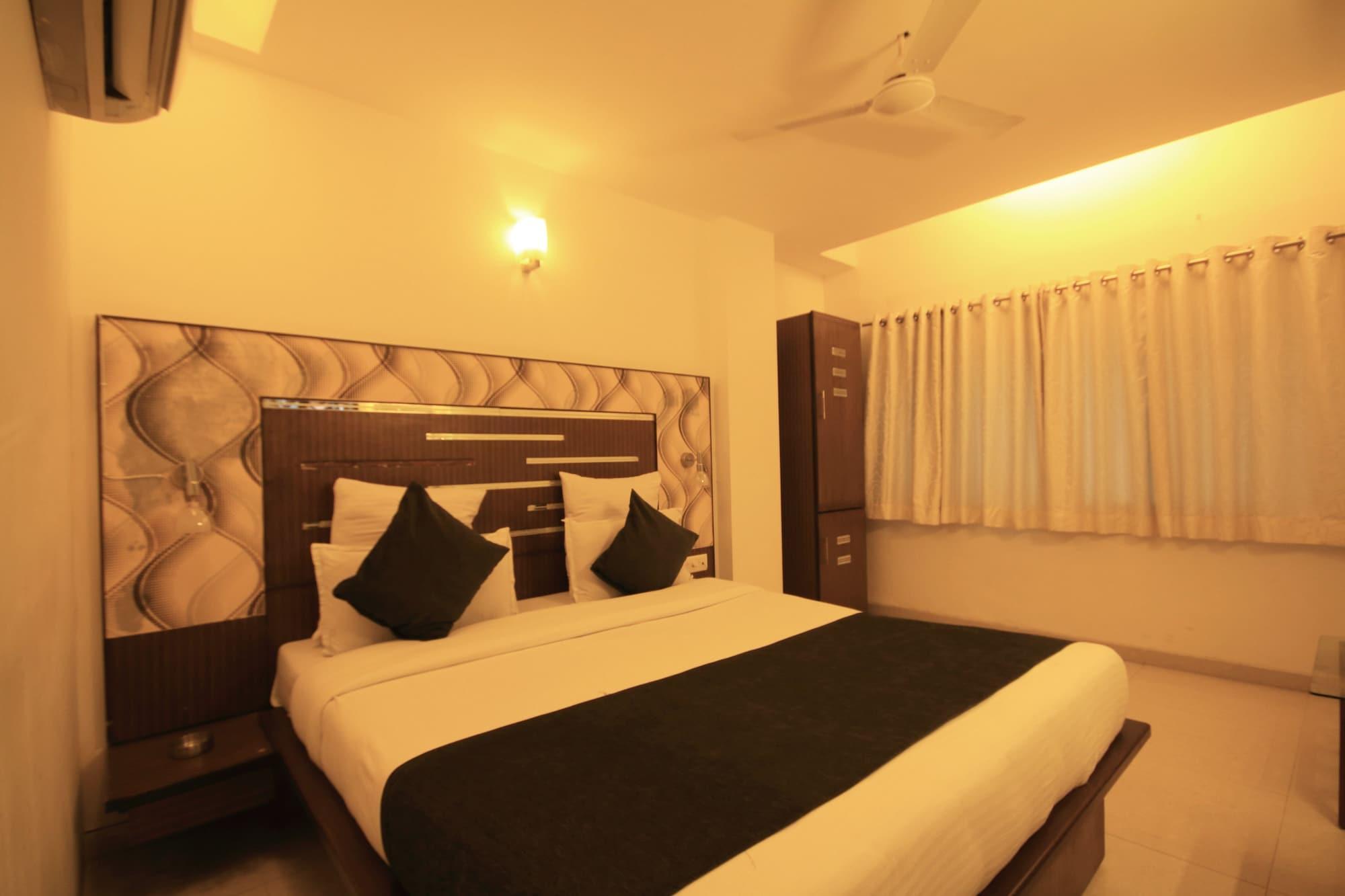 Fabhotel Kadamb Inn Αχμπανταμπάντ Εξωτερικό φωτογραφία