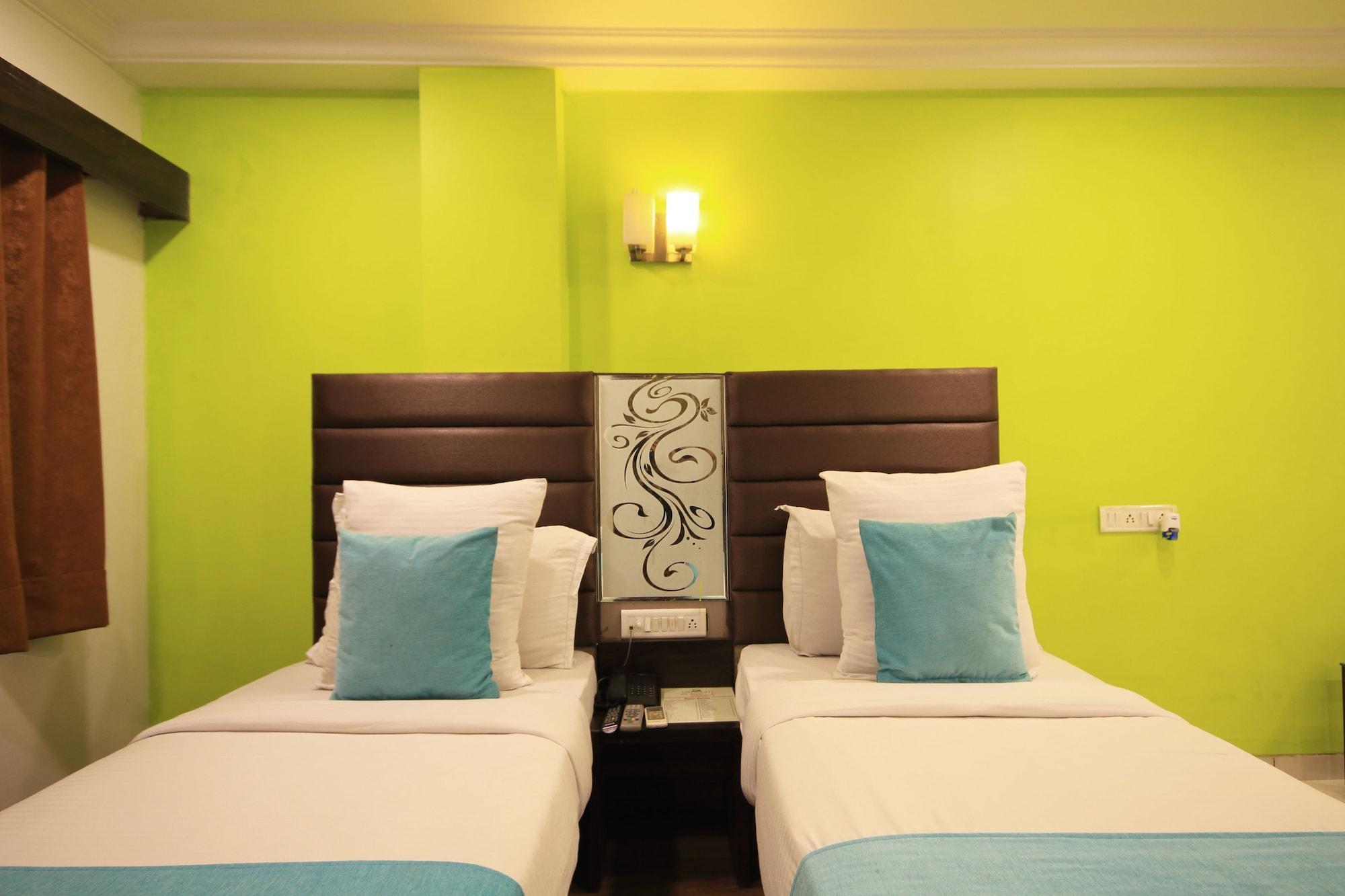 Fabhotel Kadamb Inn Αχμπανταμπάντ Εξωτερικό φωτογραφία