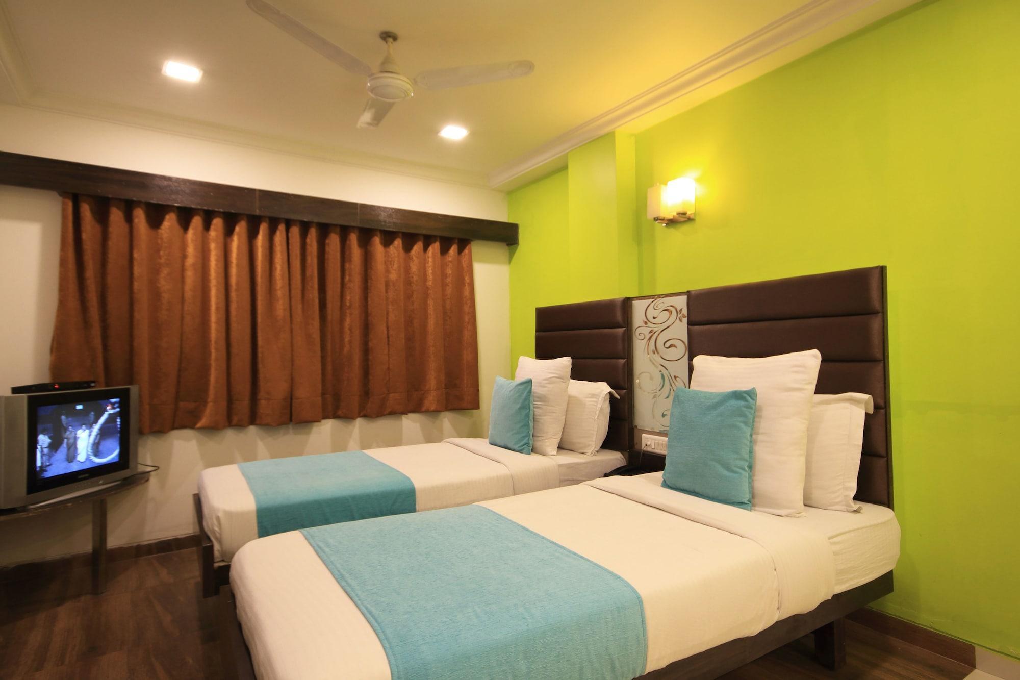 Fabhotel Kadamb Inn Αχμπανταμπάντ Εξωτερικό φωτογραφία