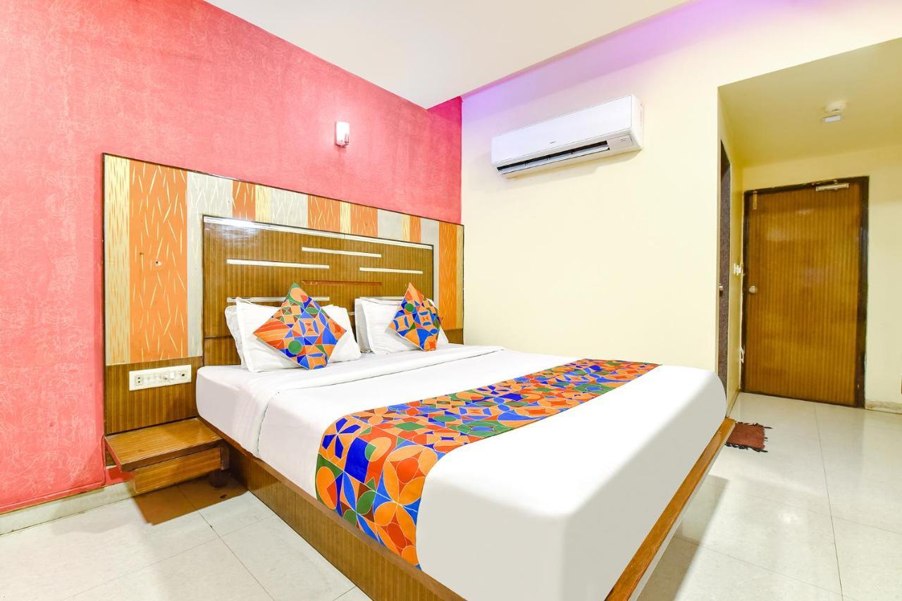 Fabhotel Kadamb Inn Αχμπανταμπάντ Εξωτερικό φωτογραφία