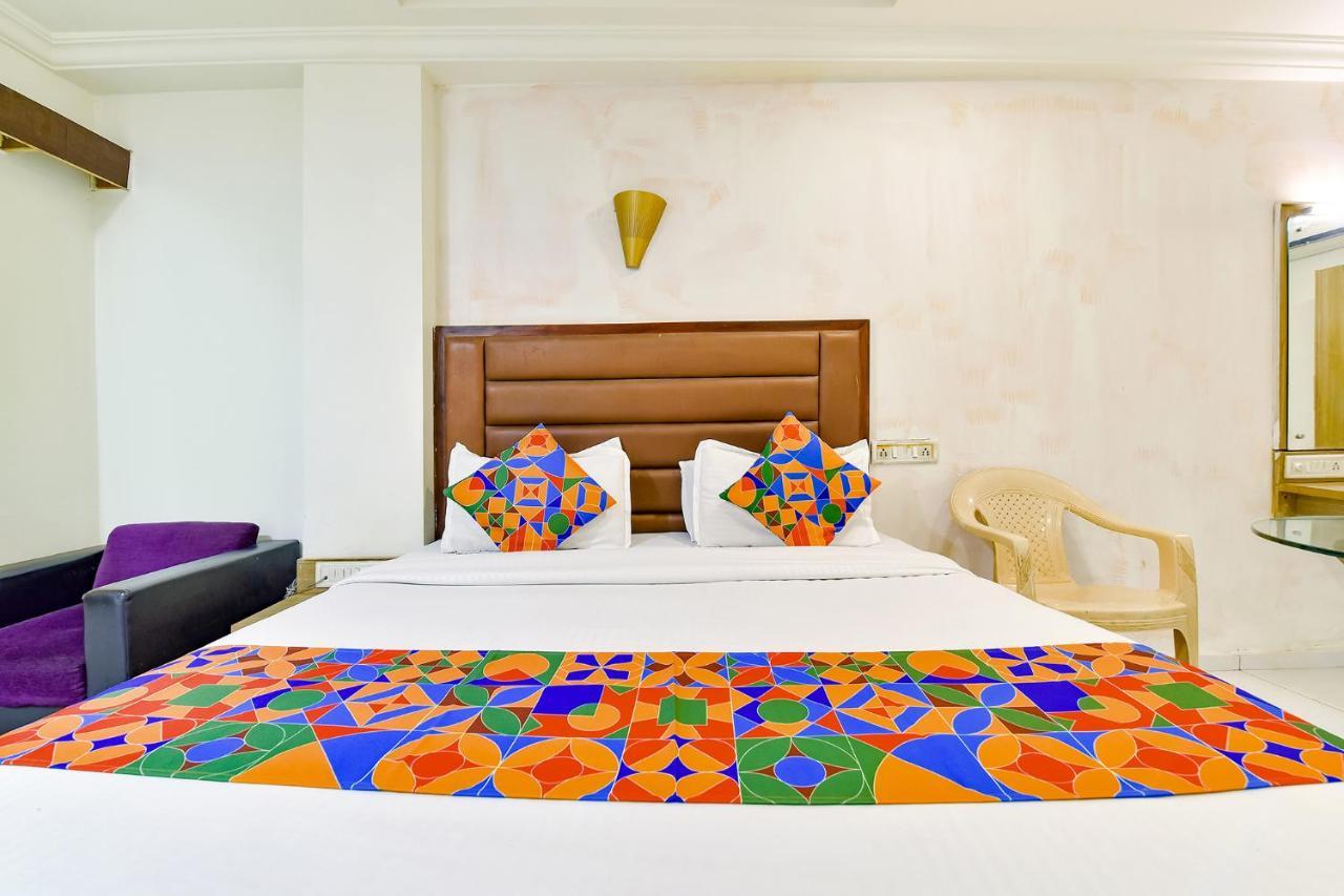 Fabhotel Kadamb Inn Αχμπανταμπάντ Εξωτερικό φωτογραφία